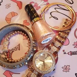 accessorize me rose gold theme